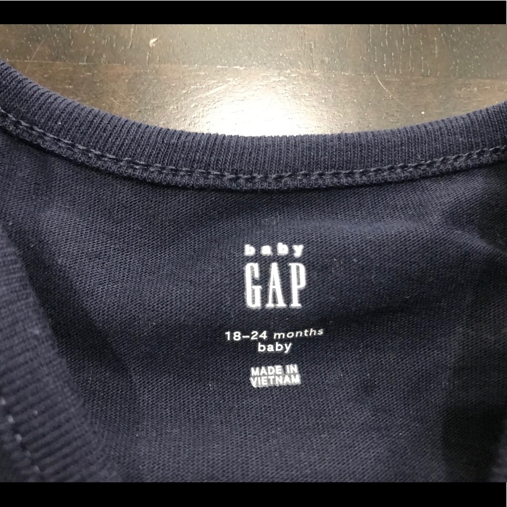 Baby GAP Eyelet Ruffle Bodysuit - Picture 6 of 6